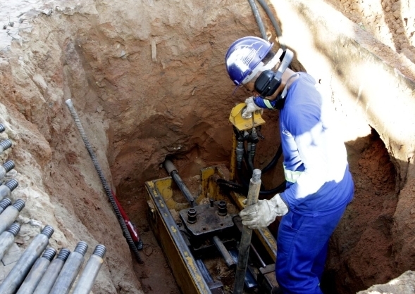 SANASA realiza reparo emergencial e afeta abastecimento no Itaguaçu